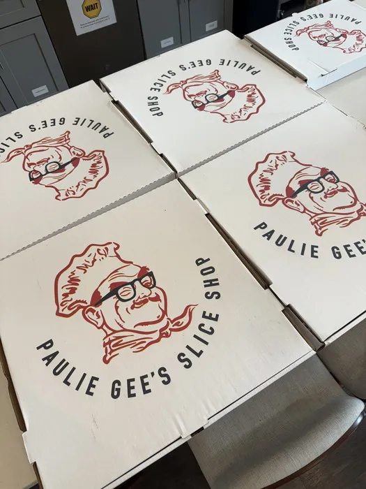 paulie gees pizza